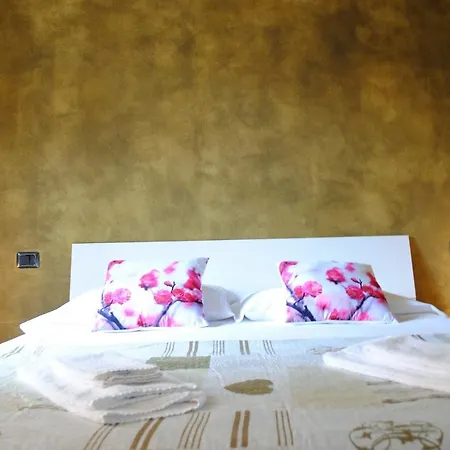 Dreaming Piazza Bra Rooms Verona Exterior foto